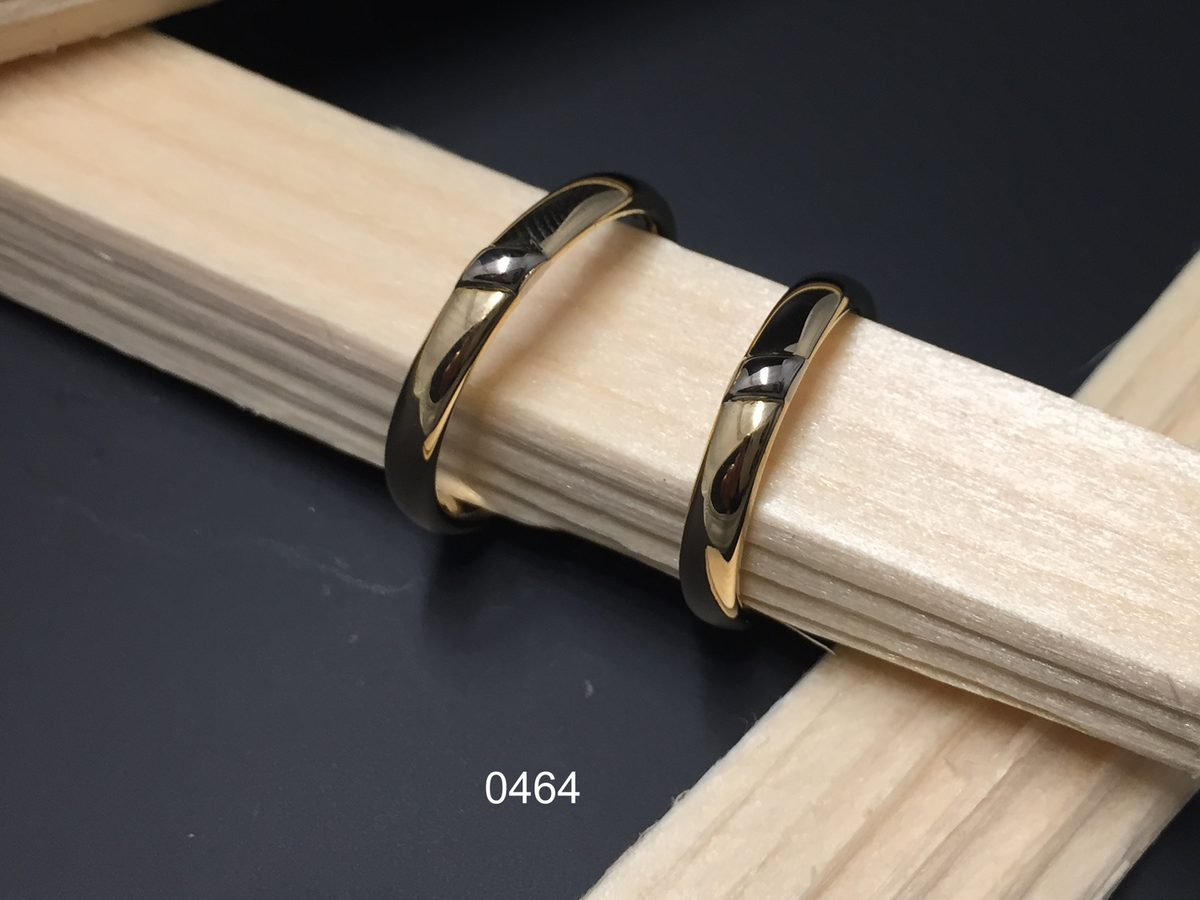 Trauringe aus der Goldschmiede Wipf in Wil, Gelb-Weissgold mit Brillanten.